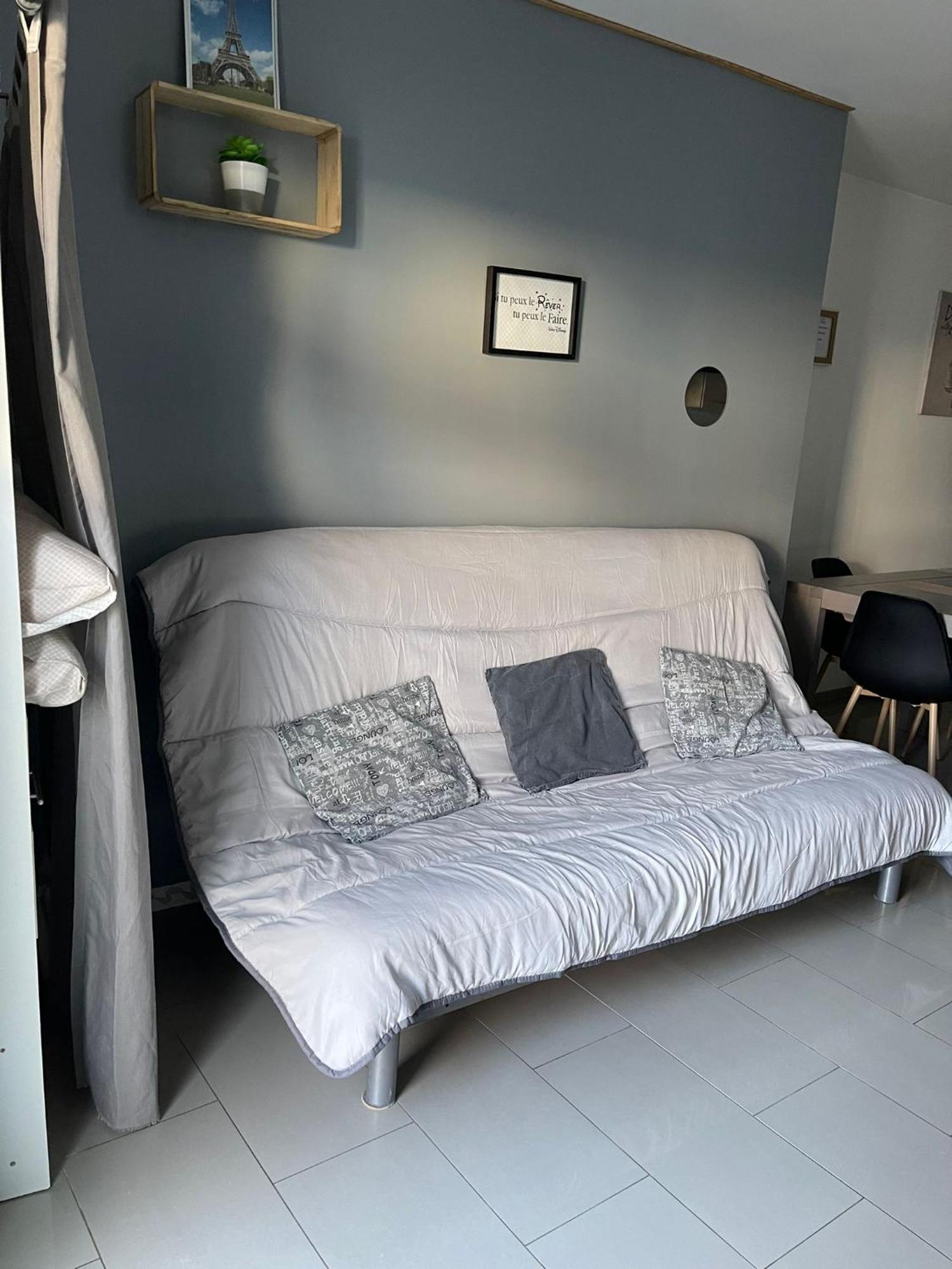 Appartement Villiers Sur Morin Proche De Disneyland Exterior photo