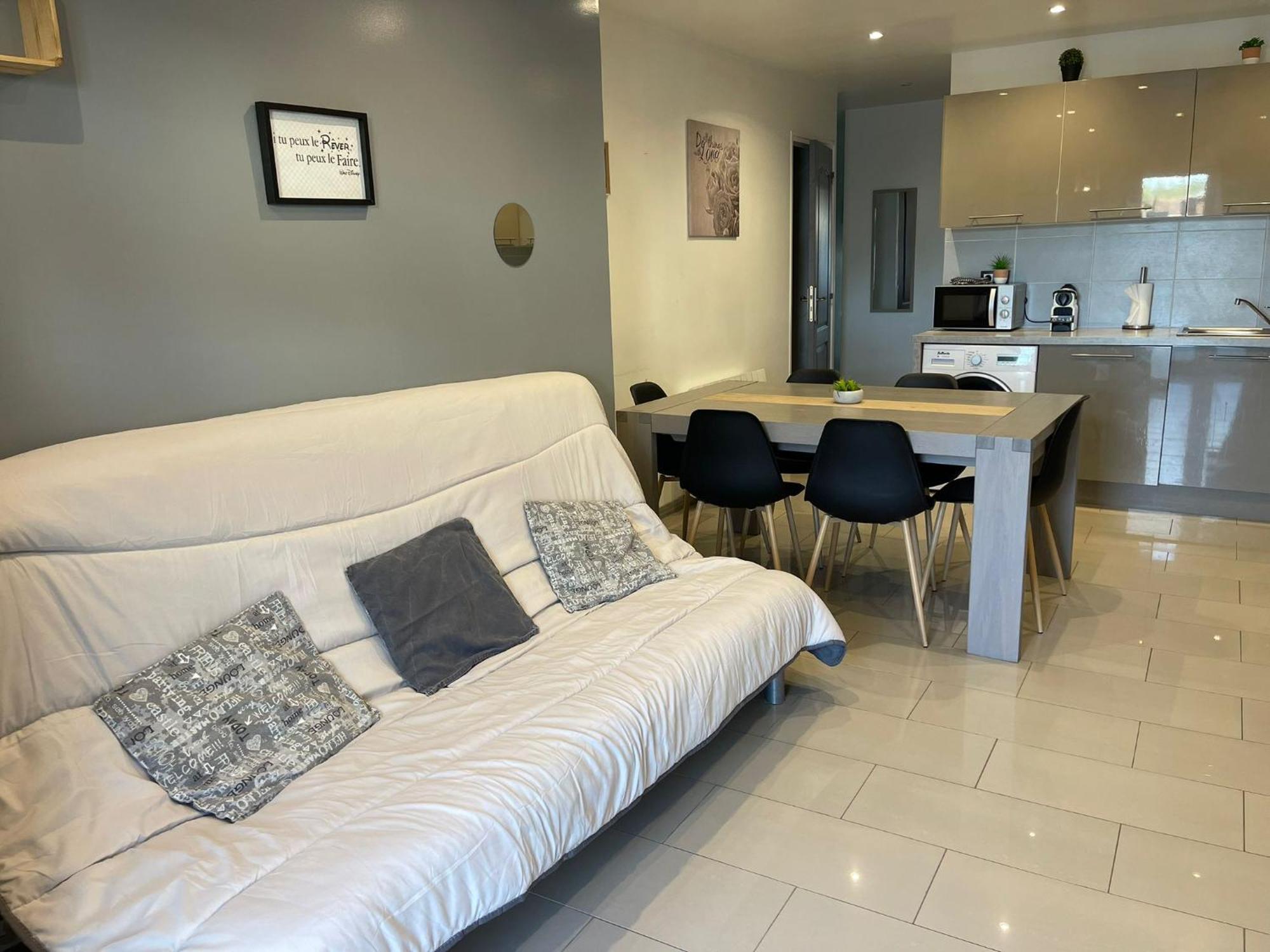 Appartement Villiers Sur Morin Proche De Disneyland Exterior photo