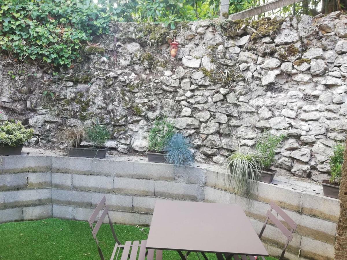 Appartement Villiers Sur Morin Proche De Disneyland Exterior photo
